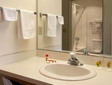 Super 8 By Wyndham Battle Mountain Hotel Bagian luar foto